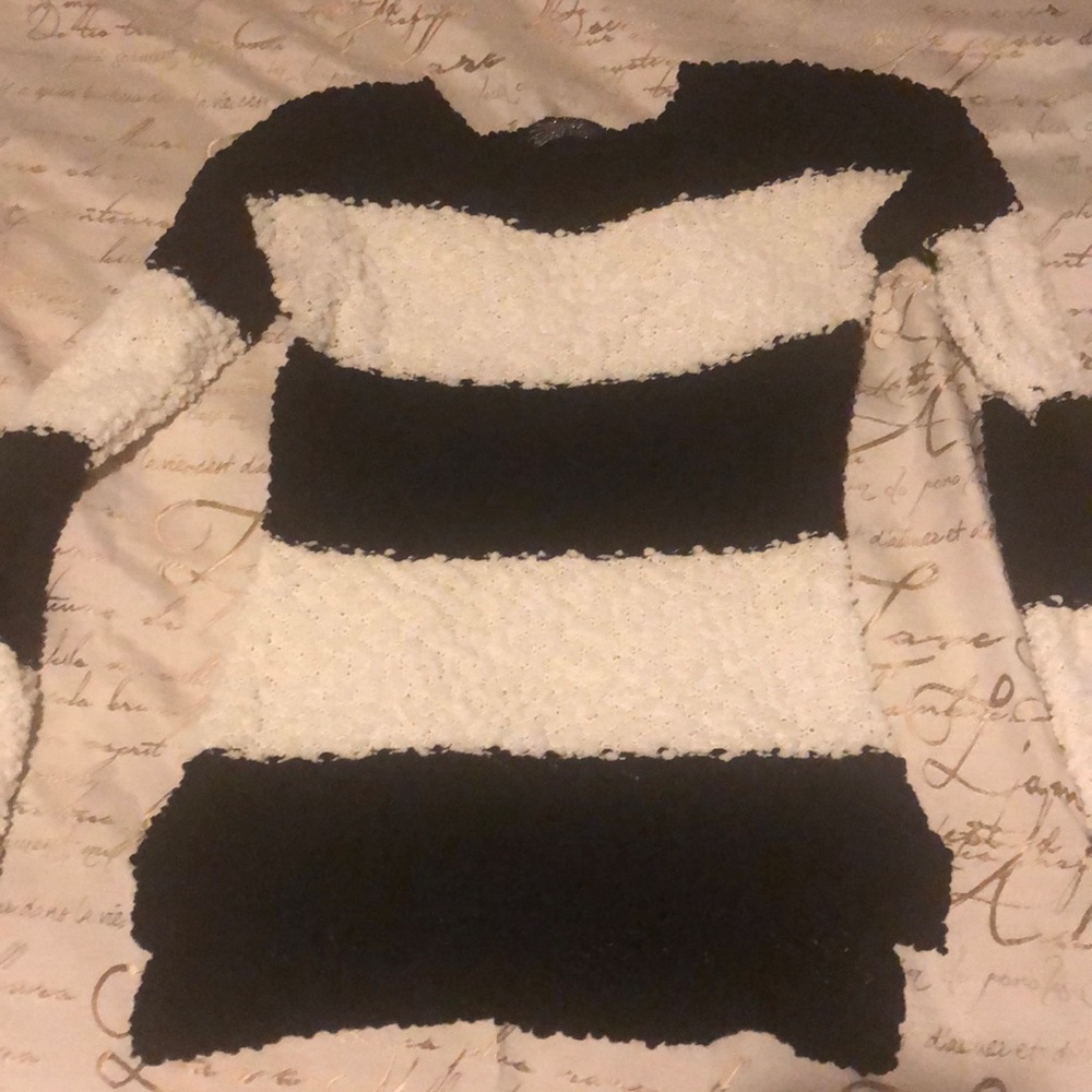 Almost famous sweater